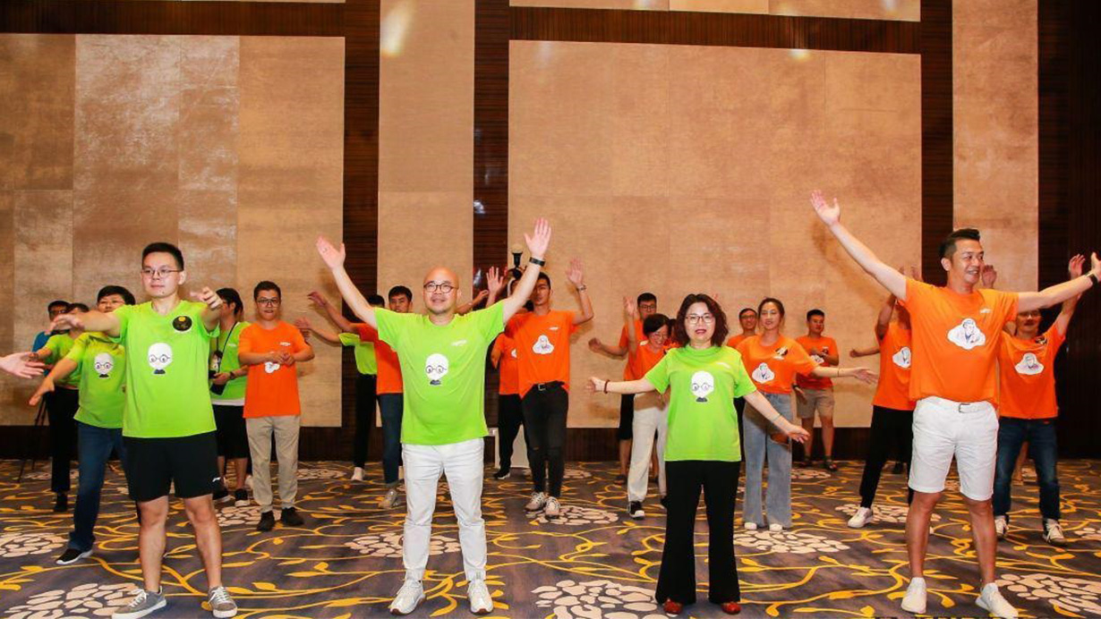 得高樂舞季活力開啟，13位設(shè)計大師樂舞挑戰(zhàn)燃炸三亞 d