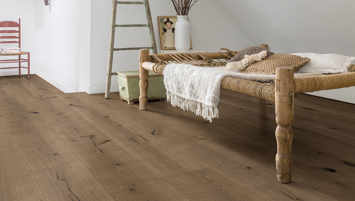 實(shí)木復(fù)合地板得高品牌打造寒冬暖窩家居？ 1