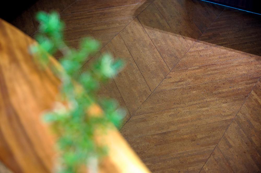 中式風新家的靈魂，居然是這塊軟木地板 圖片11